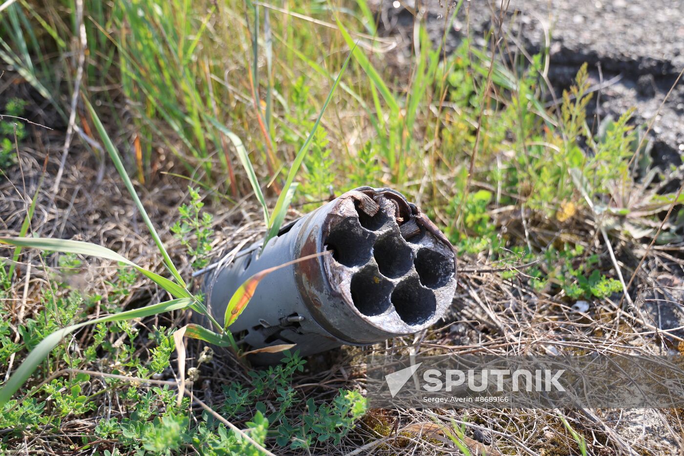 Russia DPR Destroyed Airport