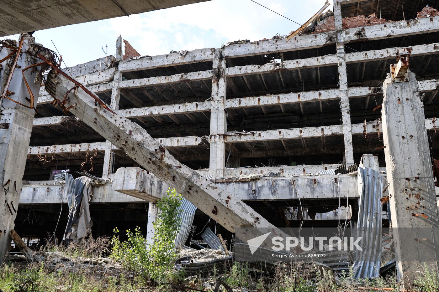 Russia DPR Destroyed Airport