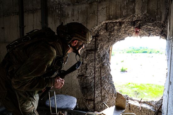 Russia DPR Destroyed Airport