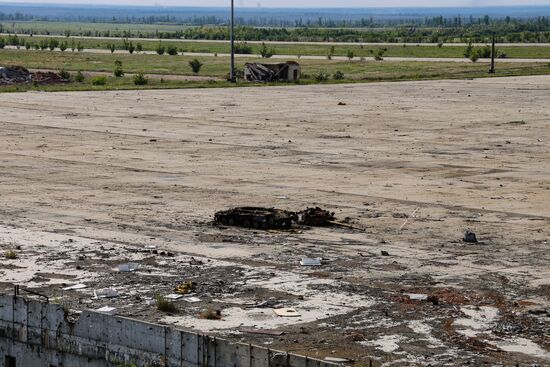 Russia DPR Destroyed Airport