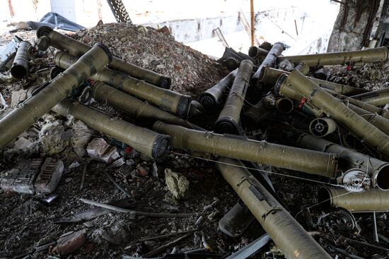 Russia DPR Destroyed Airport