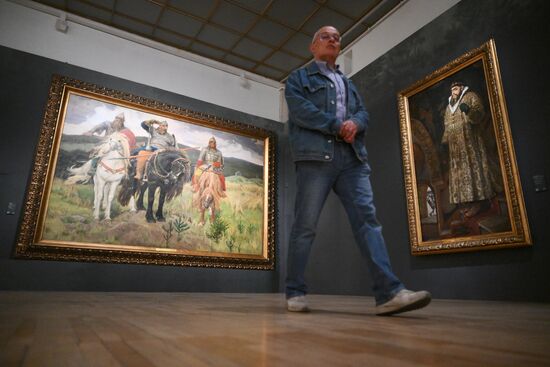 Russia Art Vasnetsovs Exhibition