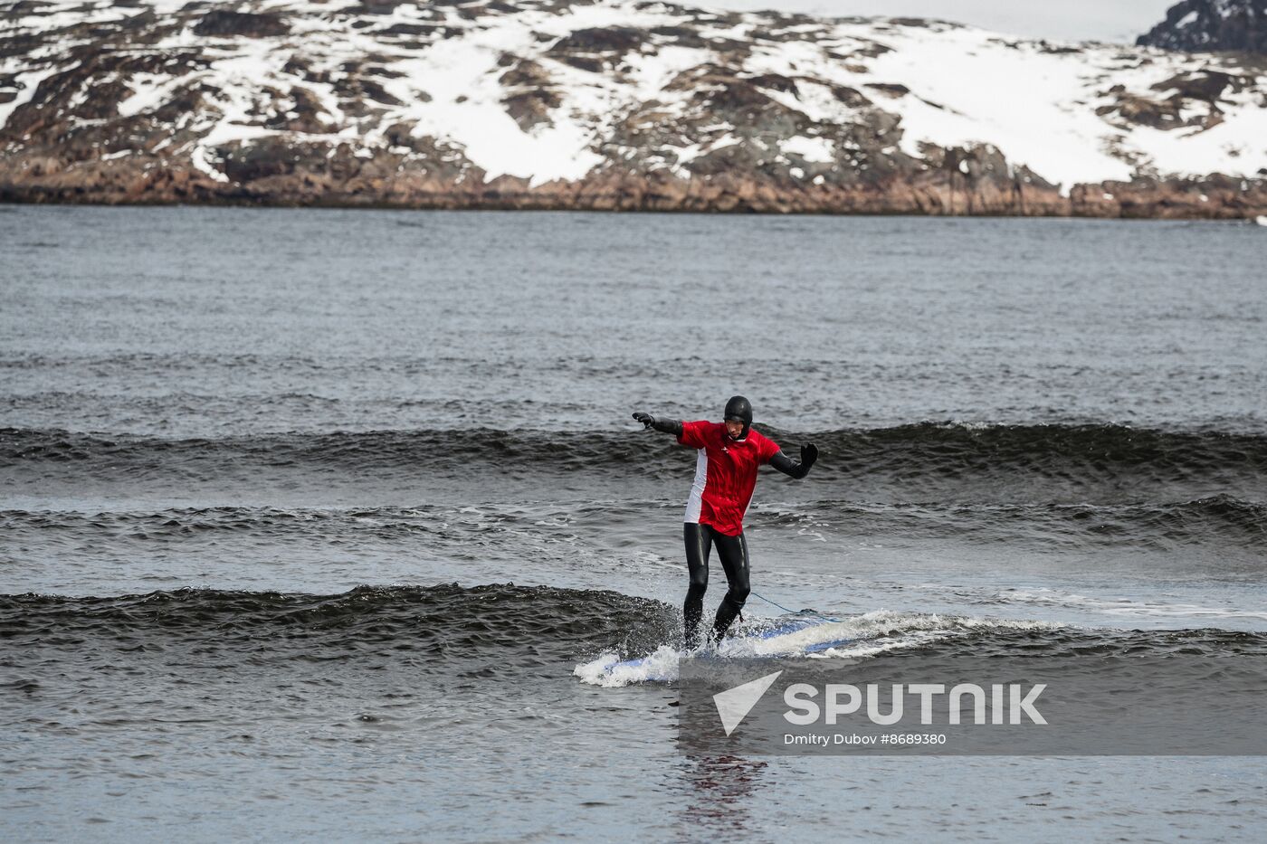 Russia Arctic Circle Surfing