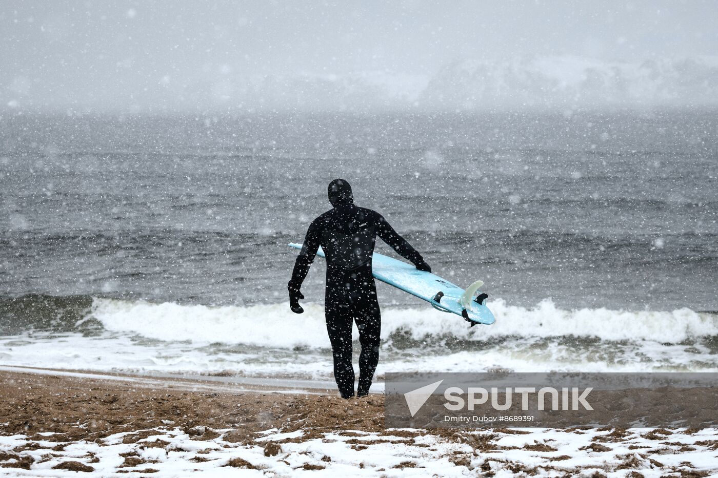 Russia Arctic Circle Surfing