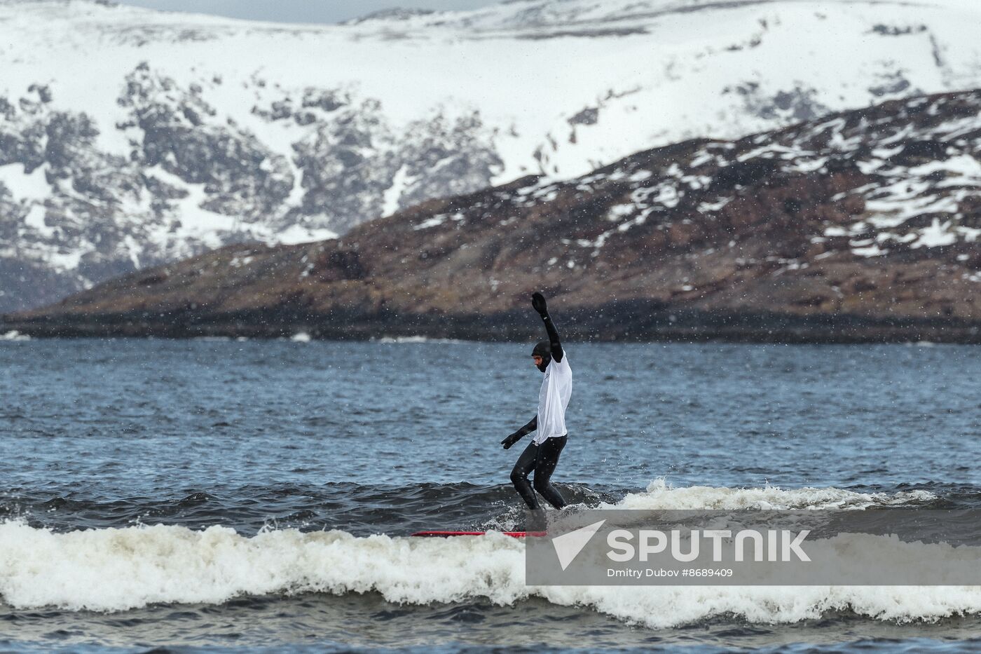 Russia Arctic Circle Surfing