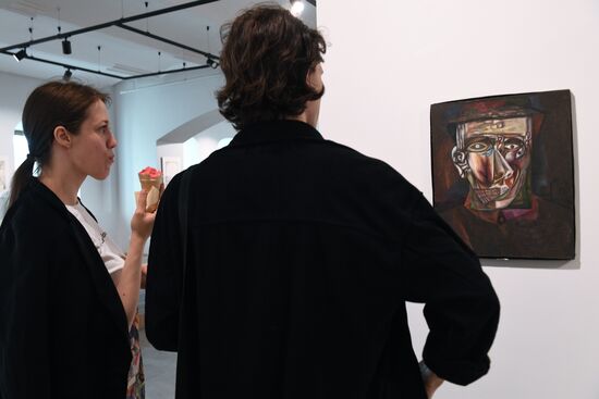 Russia Art Yulikov Exhibition