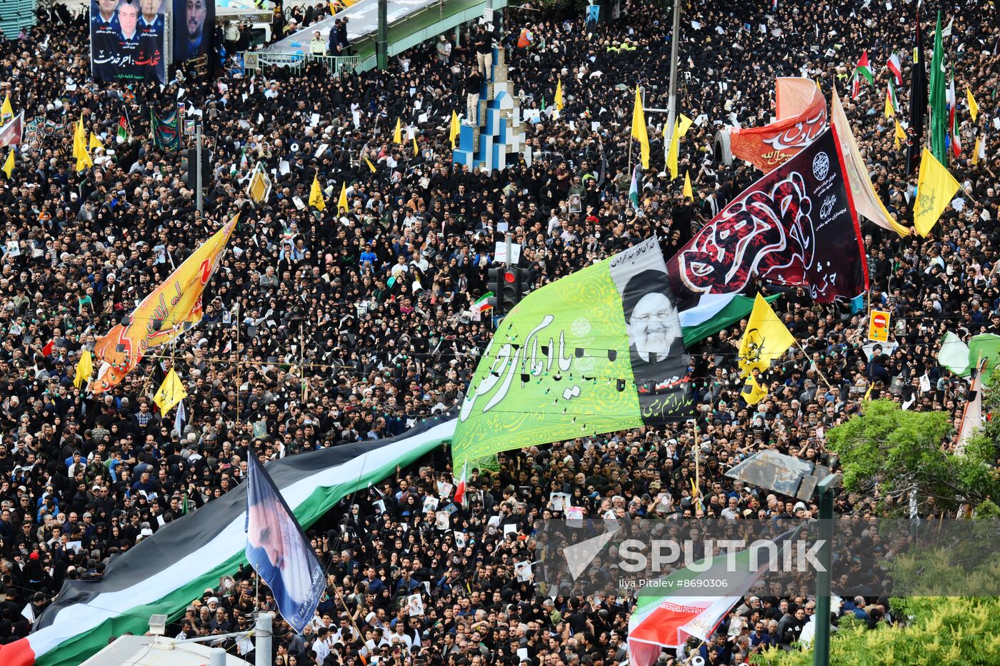 Iran President Death Farewell