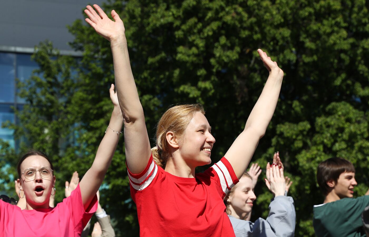 RUSSIA EXPO. The Beautiful Afar flashmob