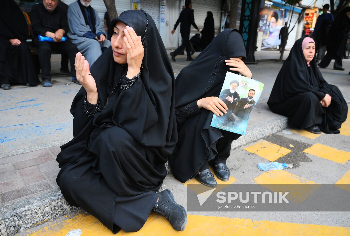 Iran President Death Farewell