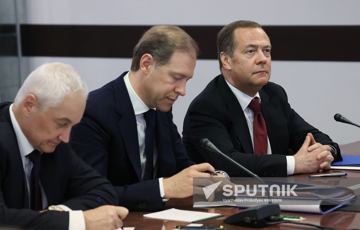 Russia Putin Defence Industry Enterprises