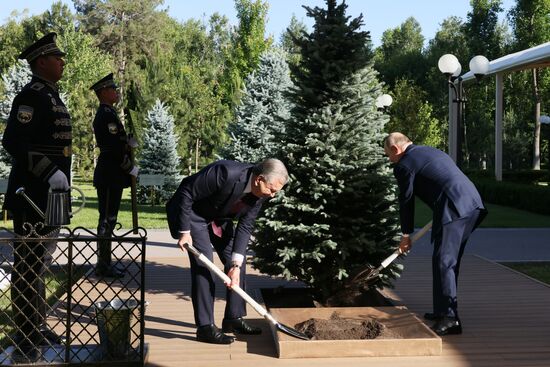 Uzbekistan Russia