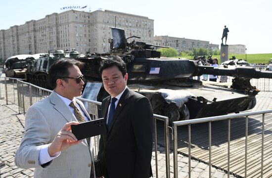 Russia Ukraine Captured Military Equipment Exhibition Diplomats
