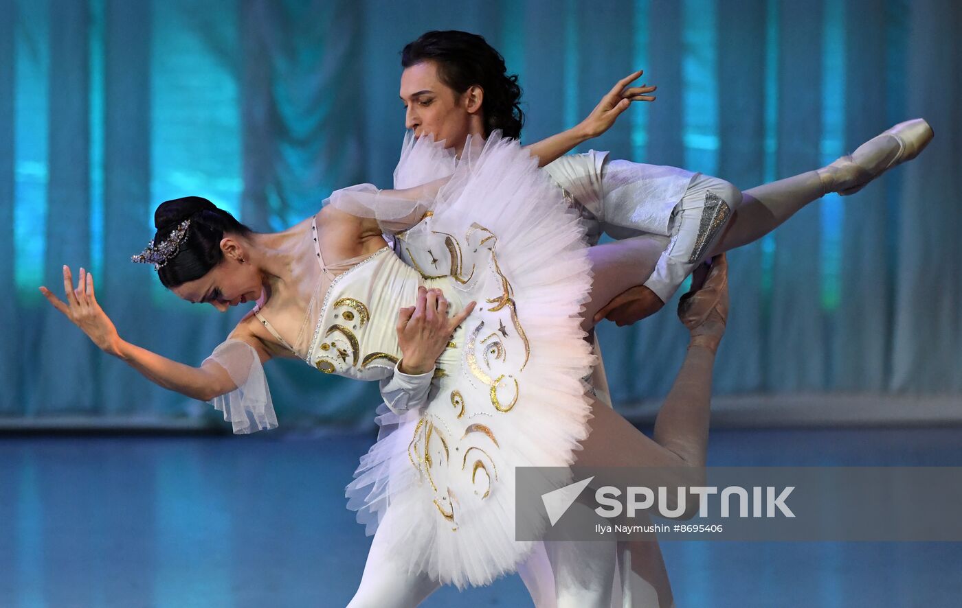 Russia Choreographic College Graduation Concert