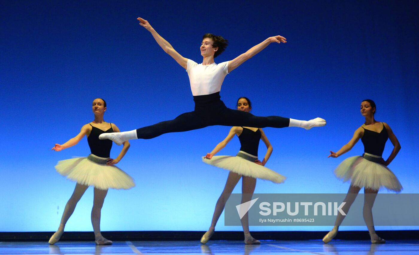 Russia Choreographic College Graduation Concert