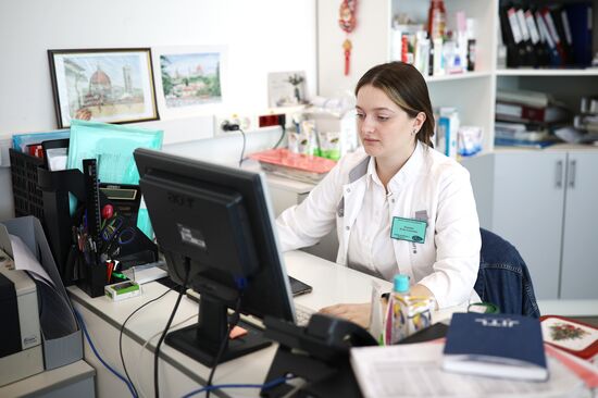 Russia Perfumery Cosmetics Industry