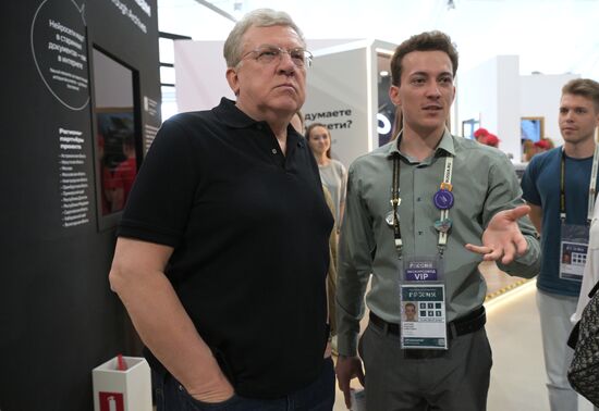Alexei Kudrin visits RUSSIA EXPO