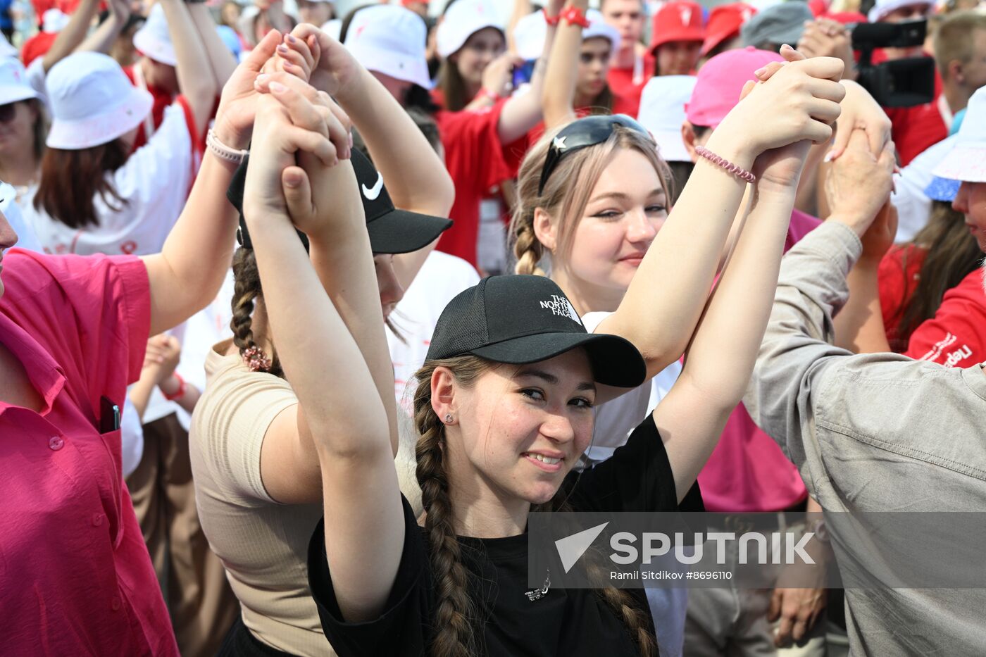 RUSSIA EXPO. Cultural program of the Movement of the First Festival