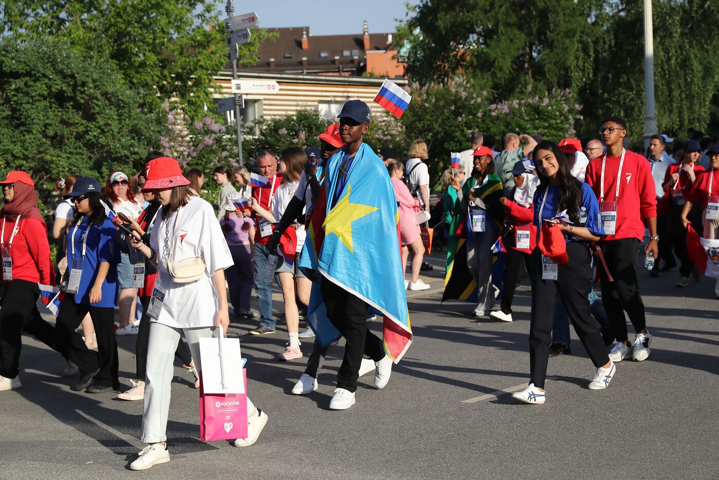 RUSSIA EXPO. The procession of dreamers