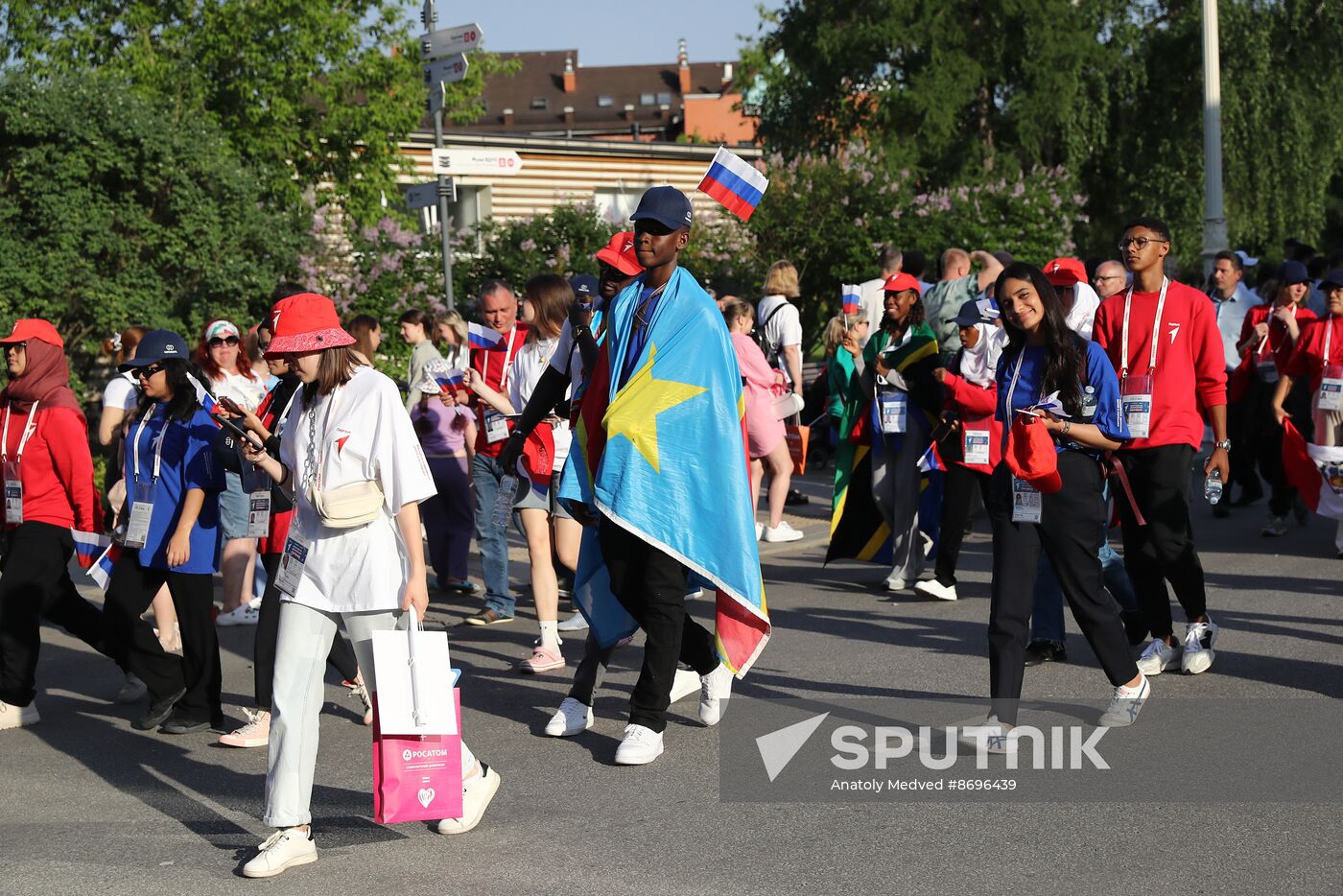 RUSSIA EXPO. The procession of dreamers