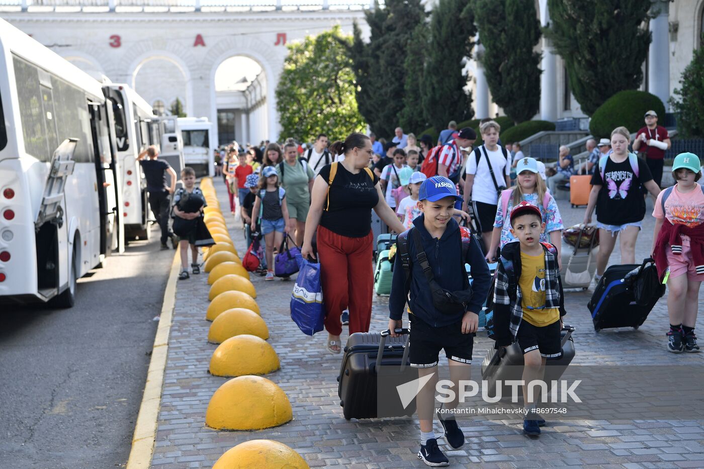 Russia Ukraine Military Operation Evacuees