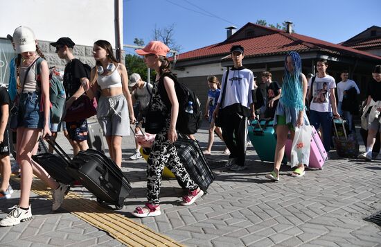 Russia Ukraine Military Operation Evacuees