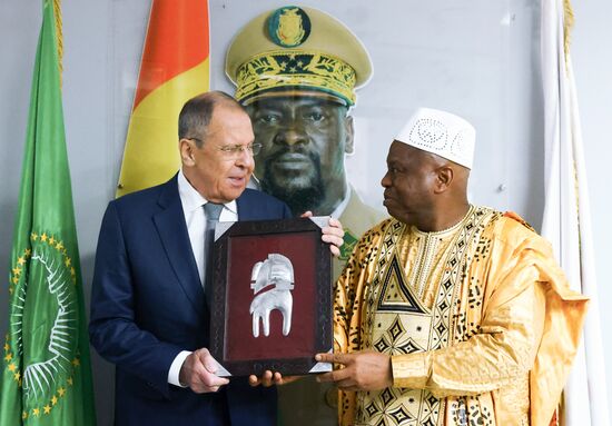 Guinea Russia