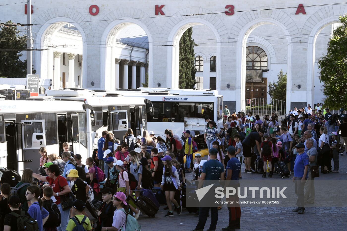 Russia Ukraine Military Operation Evacuees