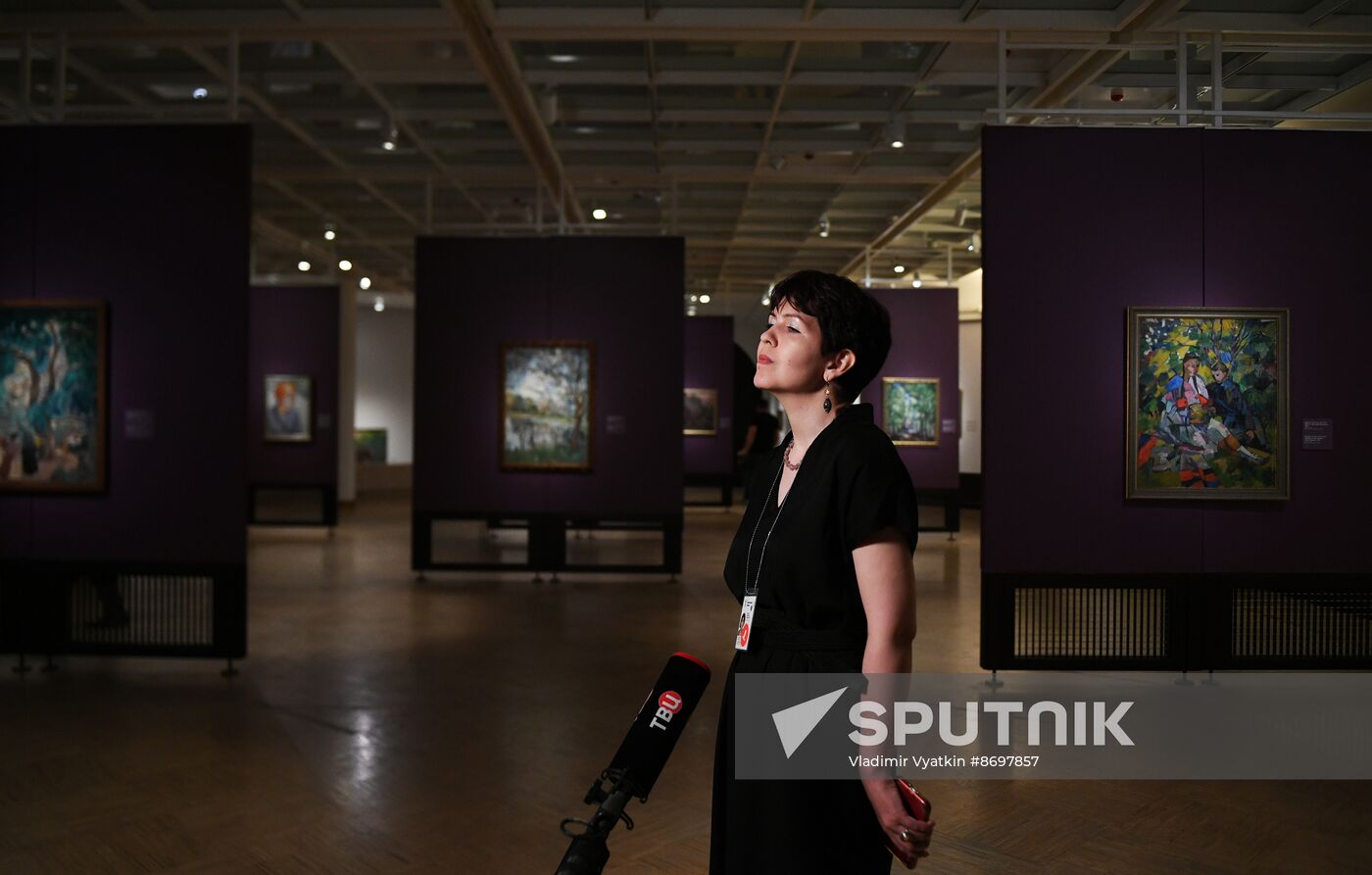 Russia Art Abramyan Collection Exhibition