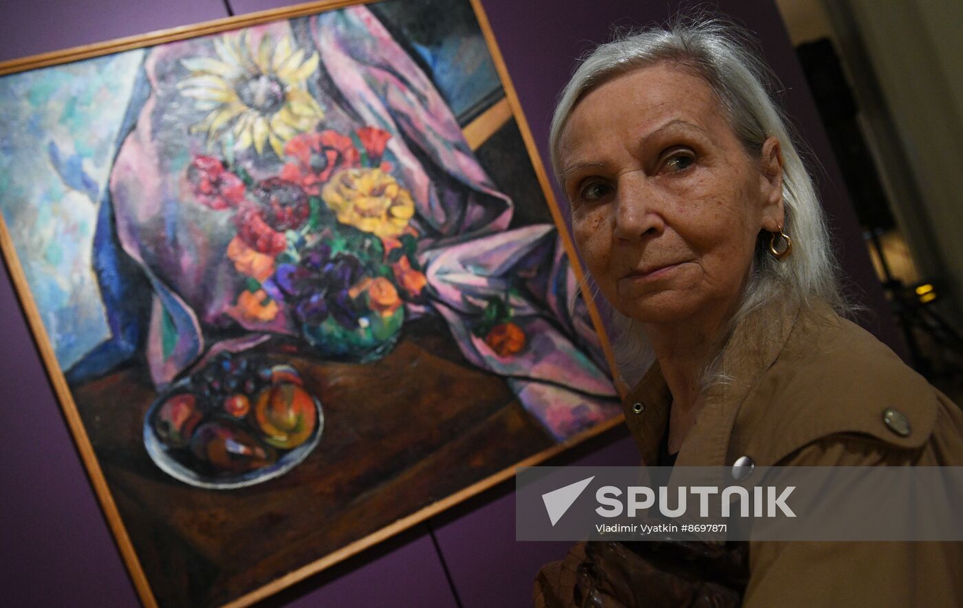 Russia Art Abramyan Collection Exhibition