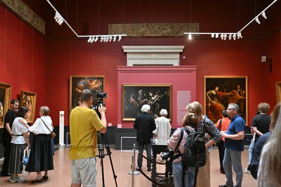 Russia Art Grammatica Painting Presentation