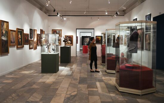 Russia Art Ballet Nureyev Exhibition