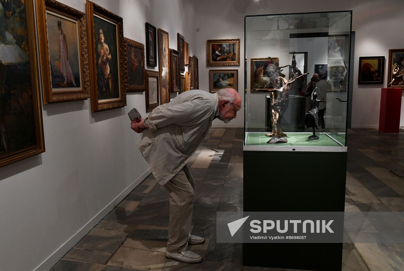 Russia Art Ballet Nureyev Exhibition