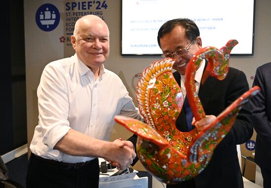 SPIEF-2024. BRICS Expert Forum