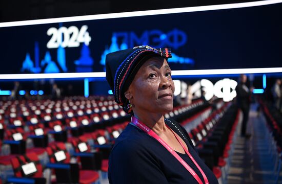 SPIEF-2024. Guests ahead of the plenary session