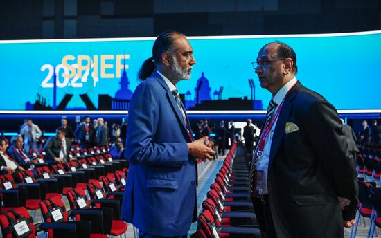 SPIEF-2024. Guests ahead of the plenary session