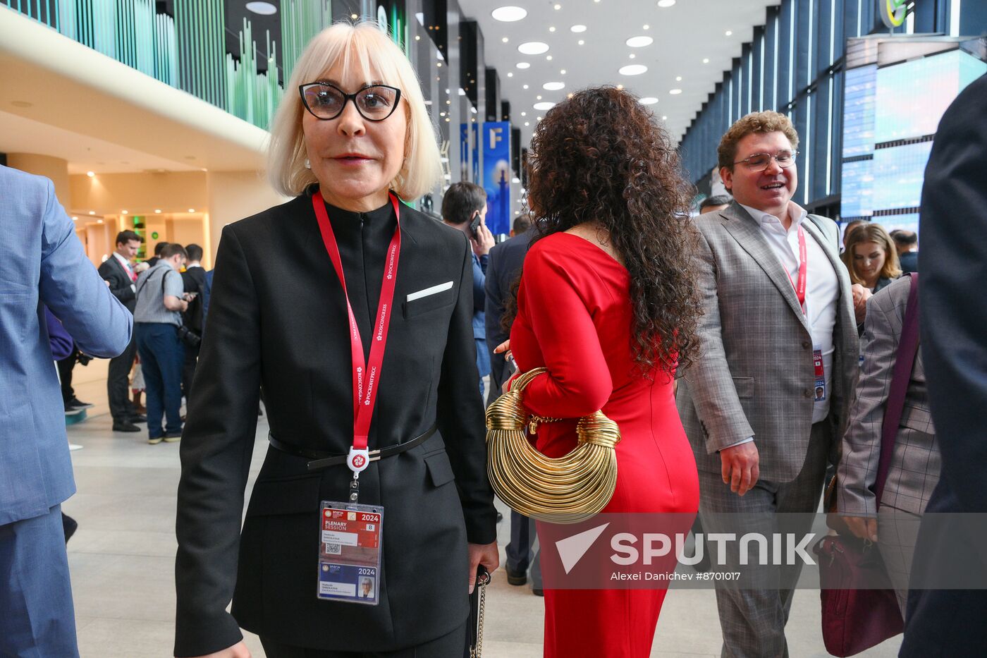 SPIEF-2024. Guests ahead of the plenary session