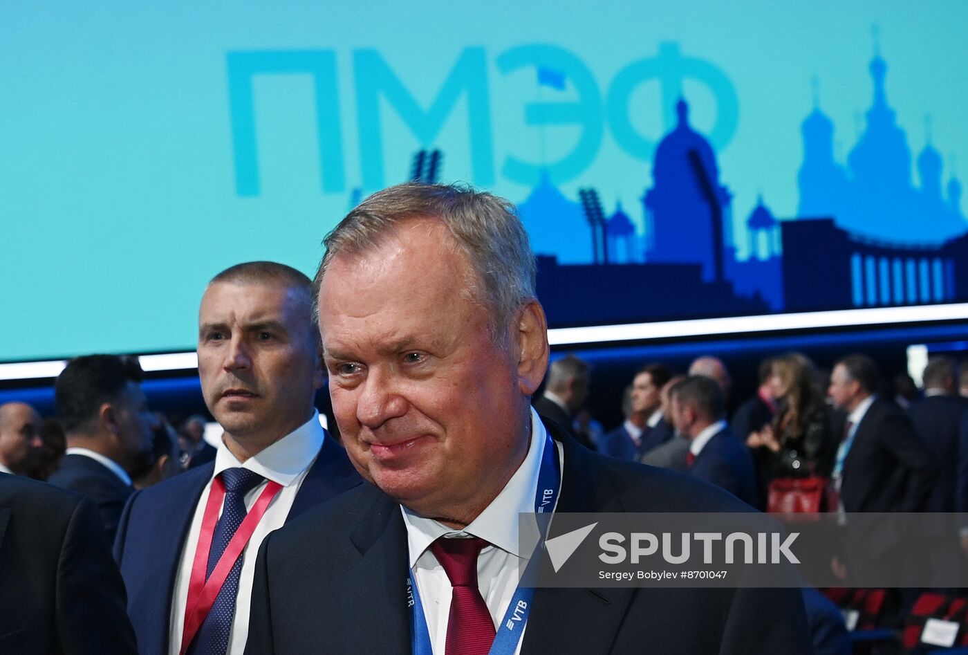 SPIEF-2024. Guests ahead of the plenary session