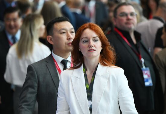 SPIEF-2024. Guests ahead of the plenary session