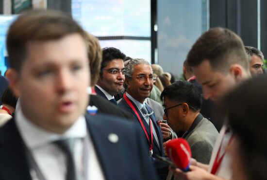 SPIEF-2024. Guests ahead of the plenary session