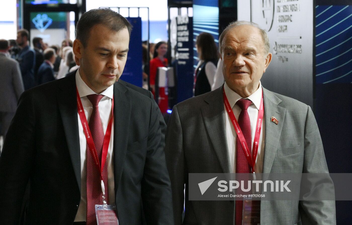 SPIEF-2024. Guests ahead of the plenary session