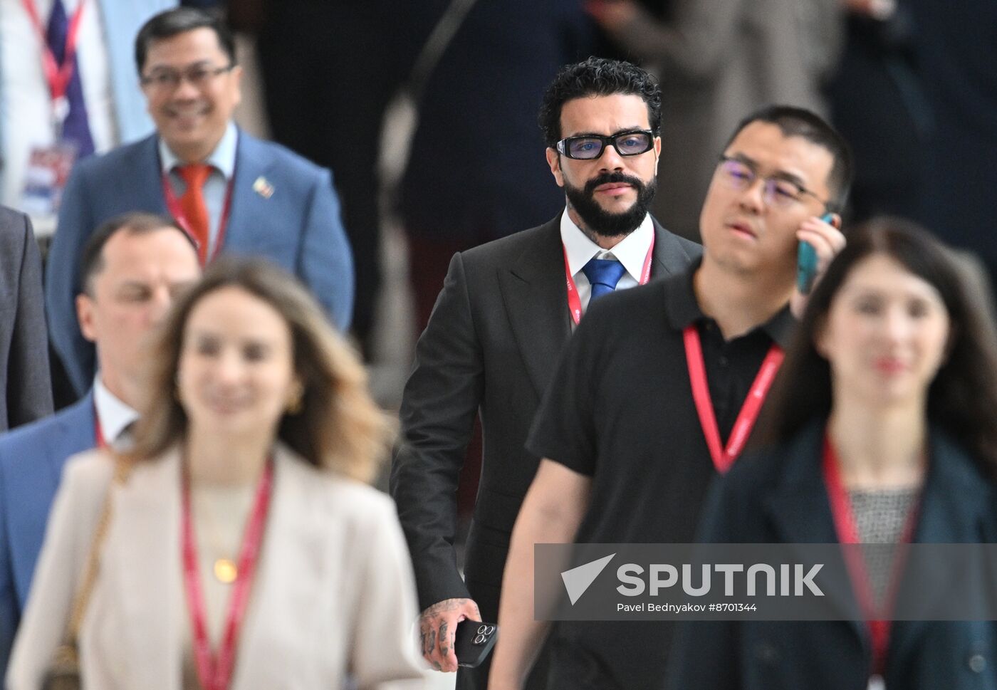 SPIEF-2024. Guests ahead of the plenary session