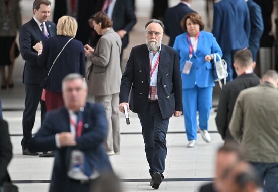 SPIEF-2024. Guests ahead of the plenary session