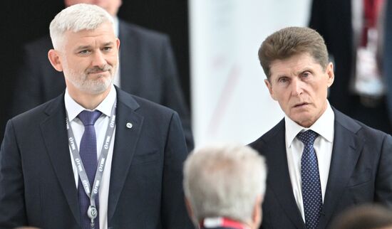 SPIEF-2024. Guests ahead of the plenary session