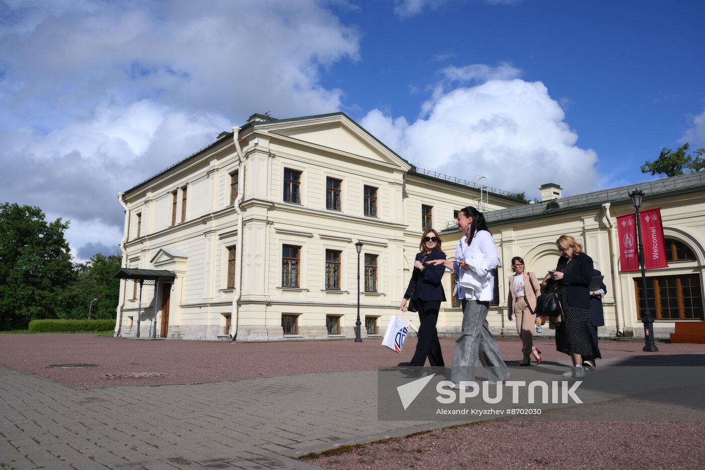 SPIEF-2024. Visit of delegation of REC, VTB and Chinese partners to campus of SPbU Graduate School of Management