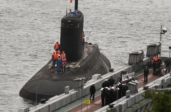 Russia Navy Submarine Petropavlovsk-Kamchatsky Exercise Welcoming