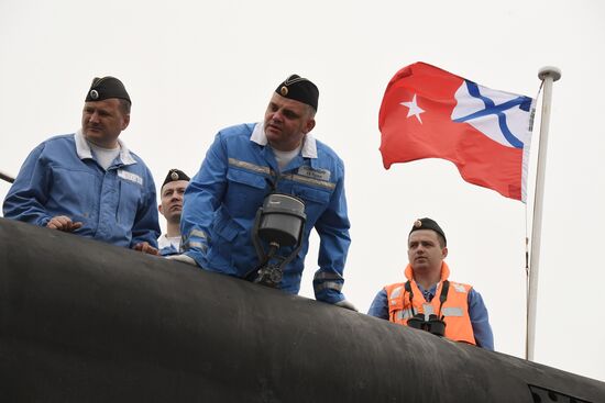 Russia Navy Submarine Petropavlovsk-Kamchatsky Exercise Welcoming