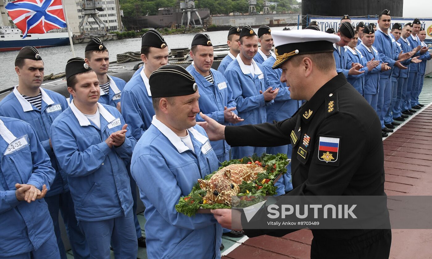 Russia Navy Submarine Petropavlovsk-Kamchatsky Exercise Welcoming