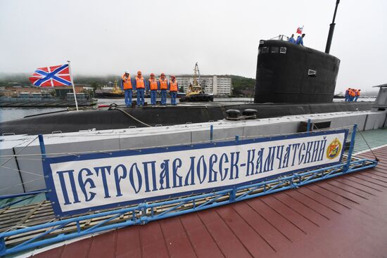 Russia Navy Submarine Petropavlovsk-Kamchatsky Exercise Welcoming