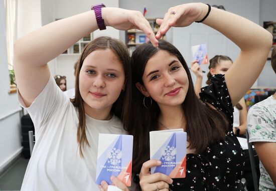 Russia DPR Passports