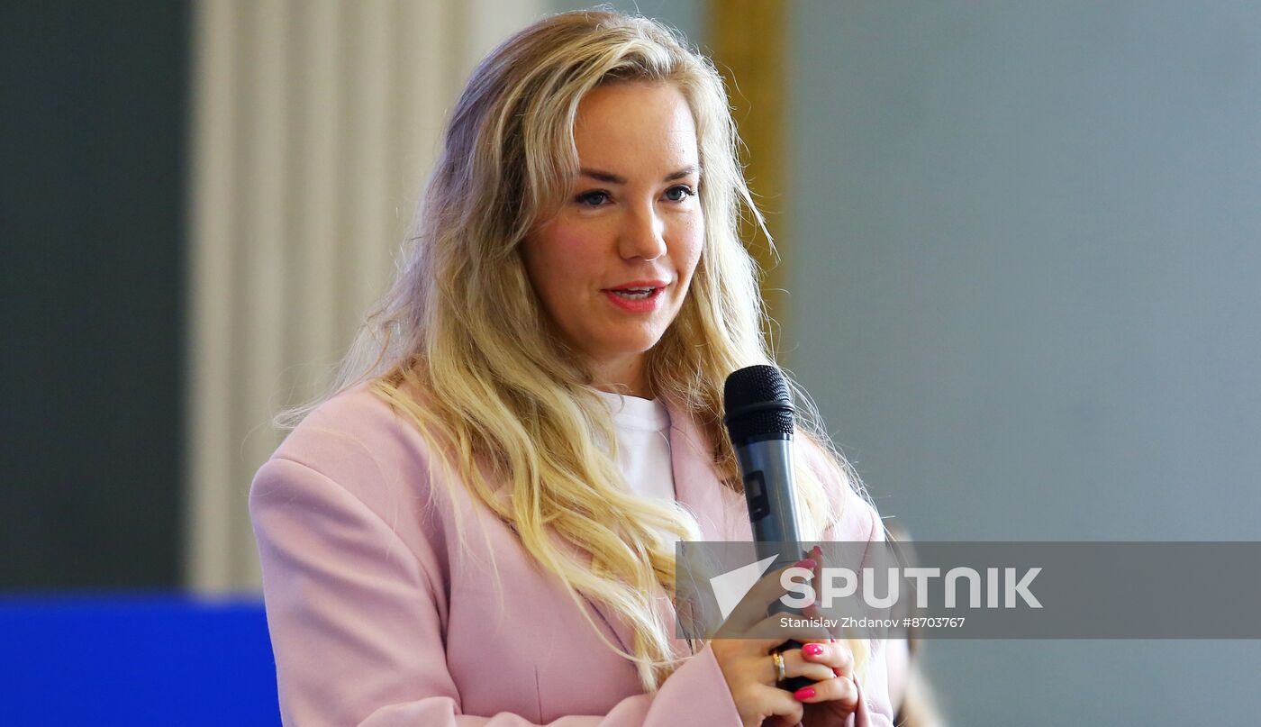 RUSSIA EXPO. Presentation of environmental service for Dobro.Centers
